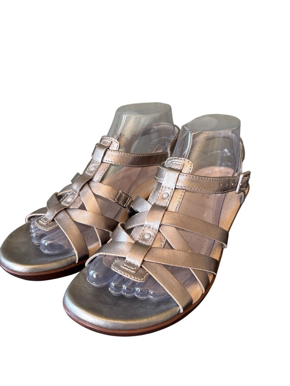 Clark’s Collection Gold Metallic Leather T Strap Sandal Size 7.5 EU 38